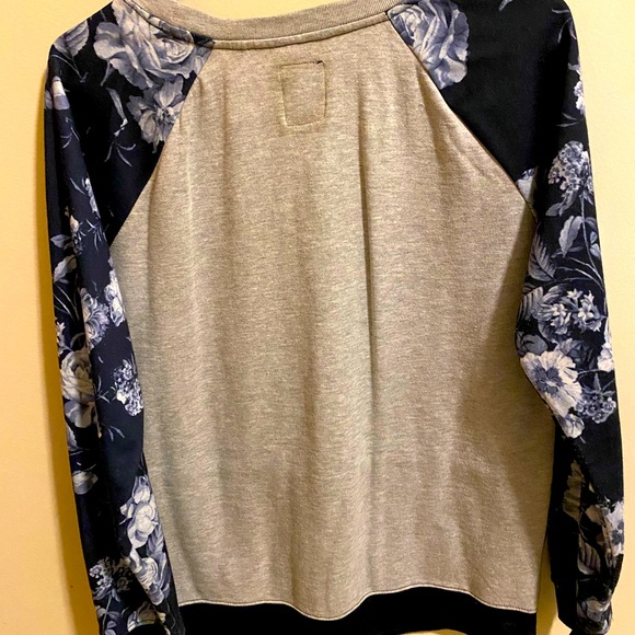 Sweater - Picture 2 of 2